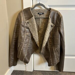 Stylish Brown Teddy Jacket with Shearling Interior